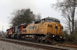 GECX 9513 leads train 6W4 